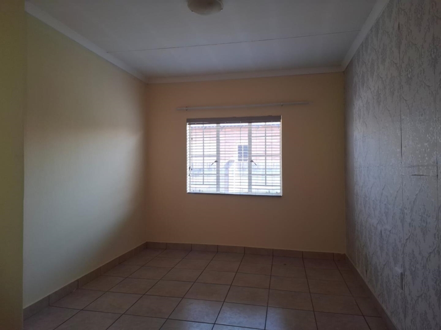 To Let 3 Bedroom Property for Rent in Waterval East North West
